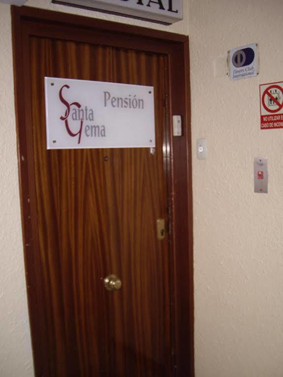 Pension Santa Gema ซาราโกซา ภายนอก รูปภาพ